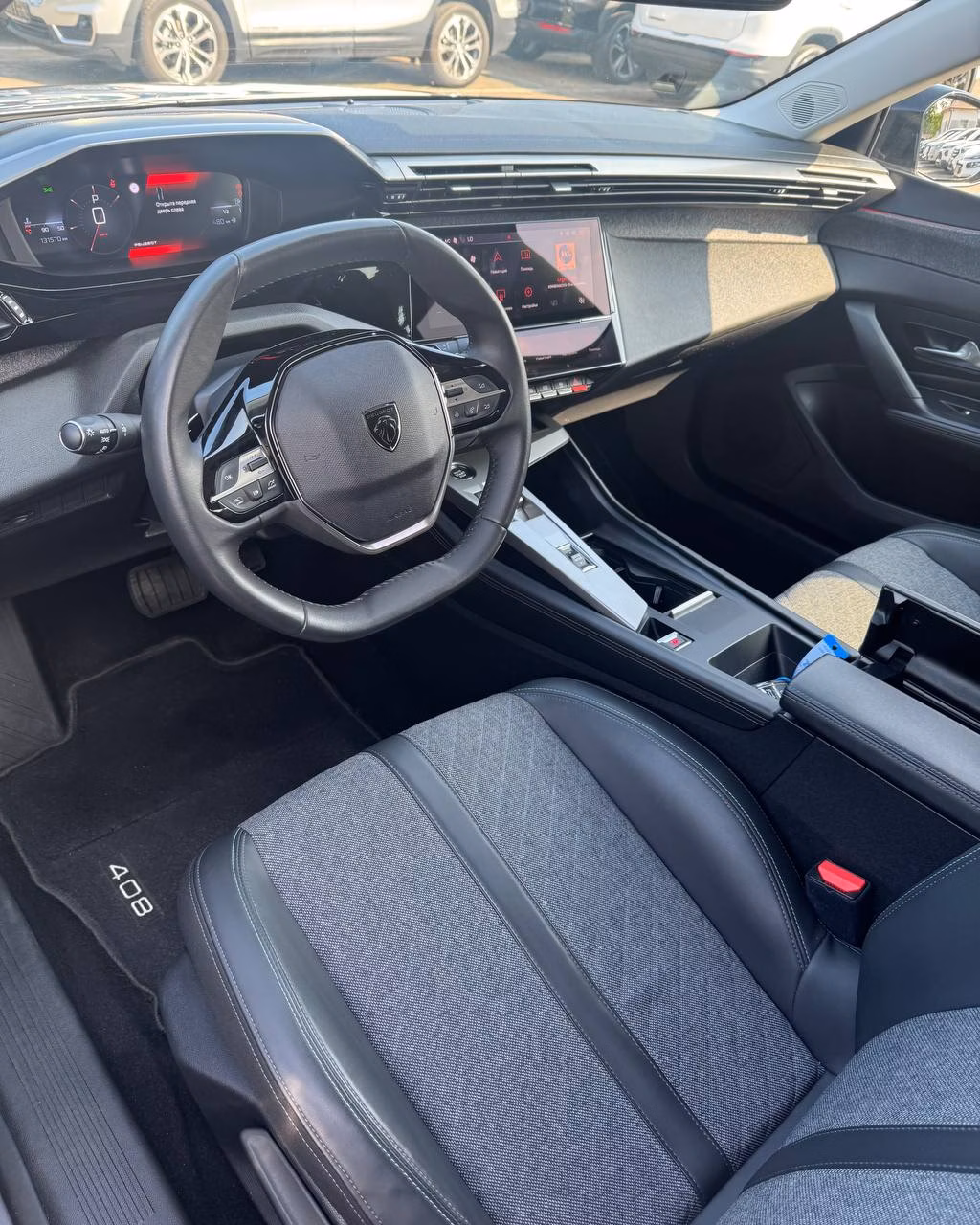 Peugeot 408X фото 9