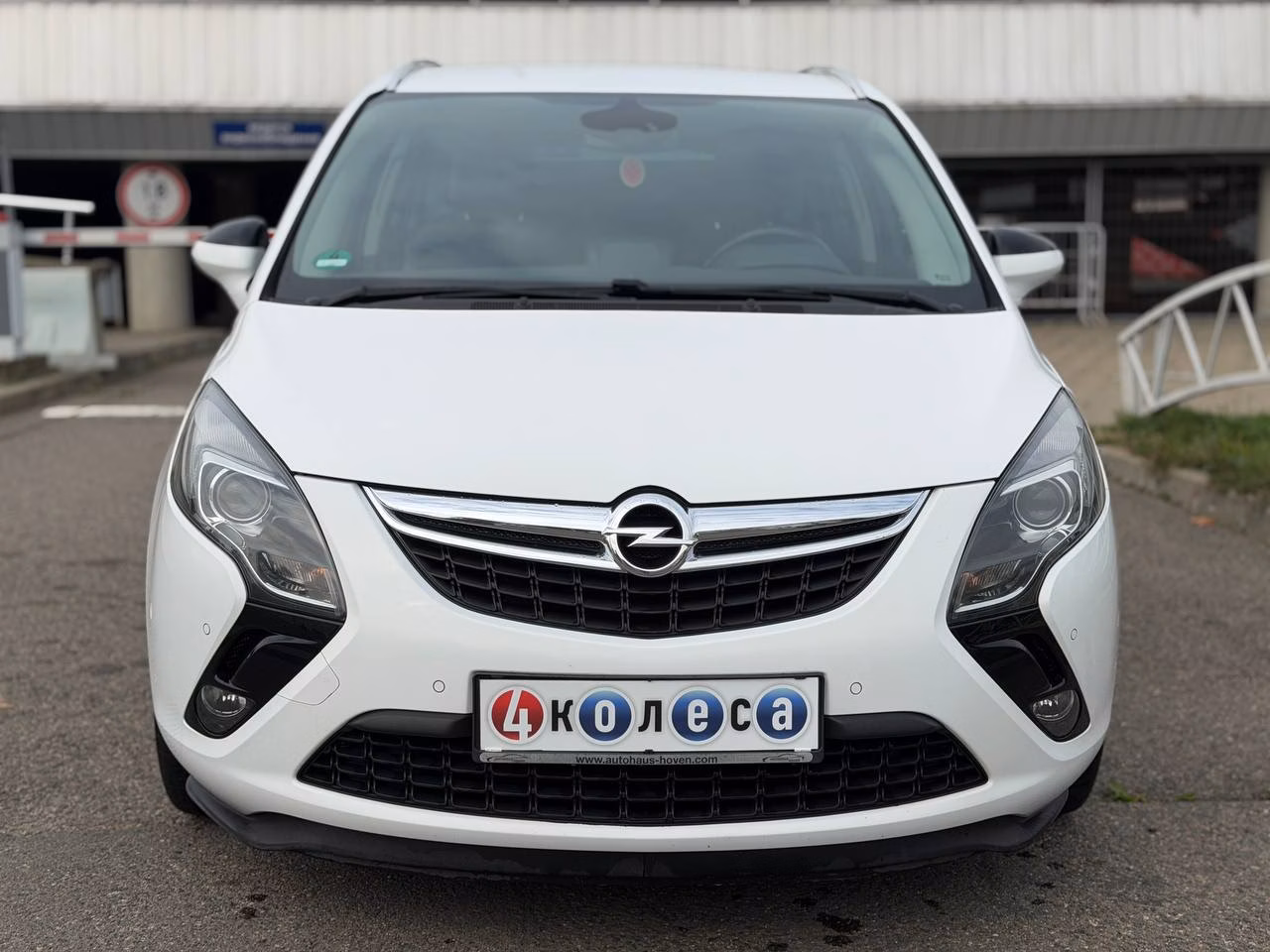 Opel Zafira фото 2