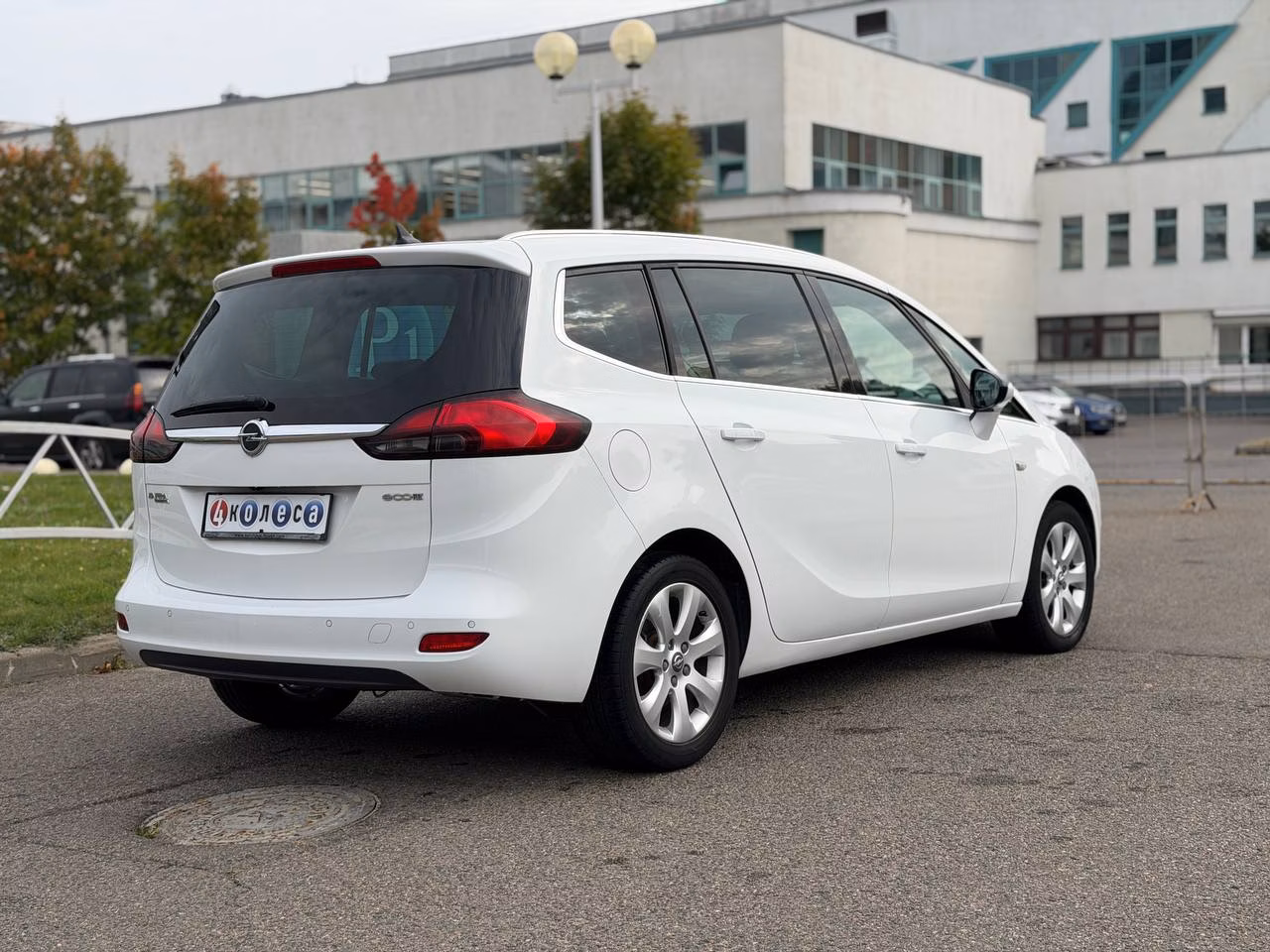 Opel Zafira фото 4