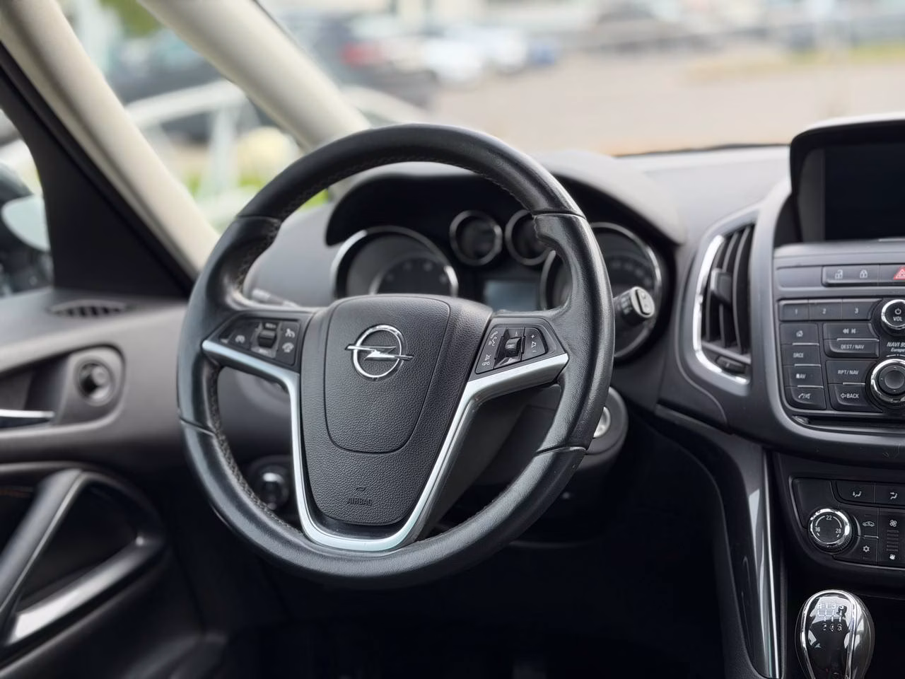 Opel Zafira фото 9