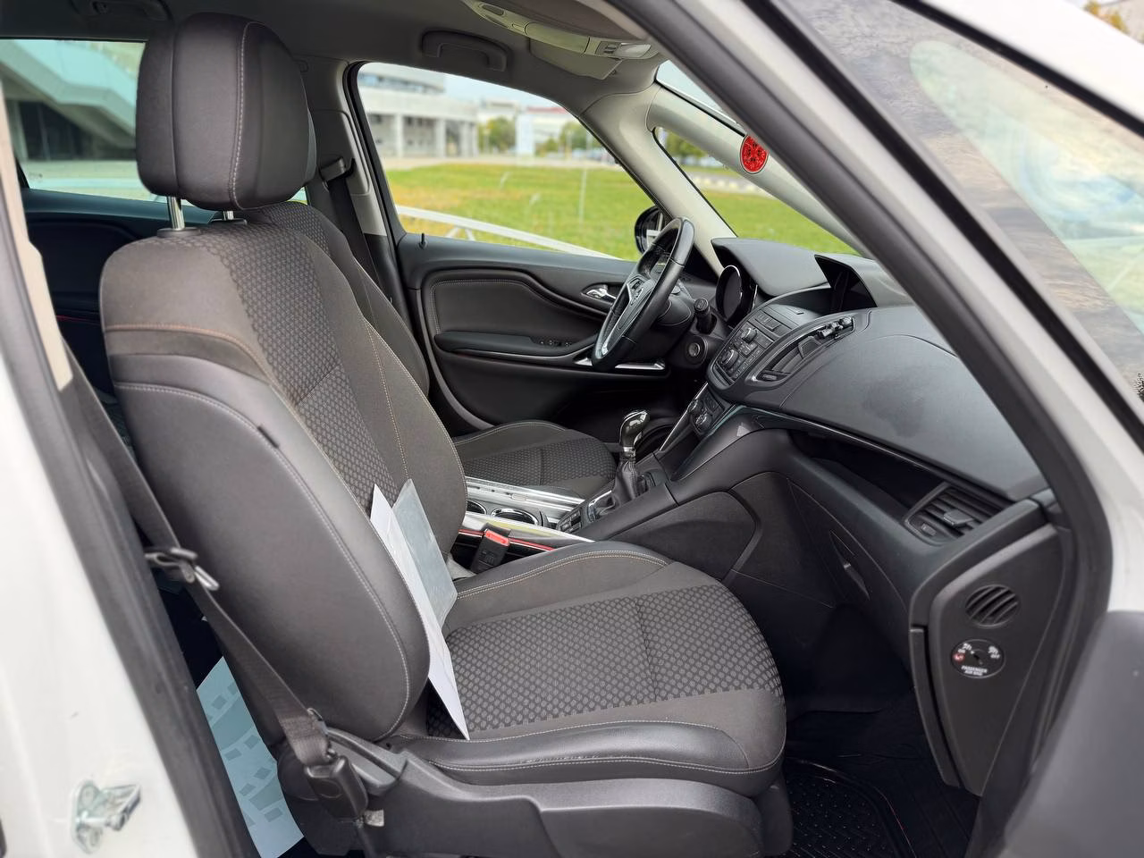 Opel Zafira фото 13
