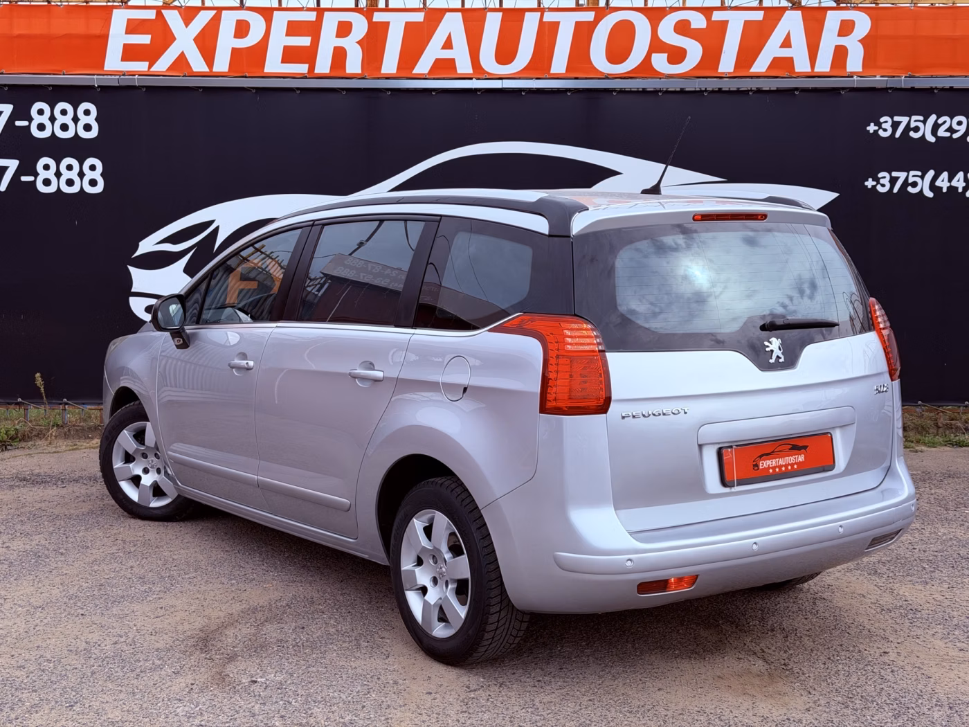 Peugeot 5008 фото 6