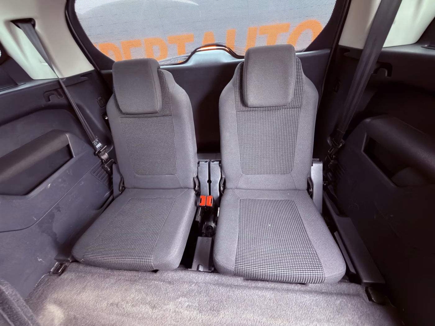 Peugeot 5008 фото 14