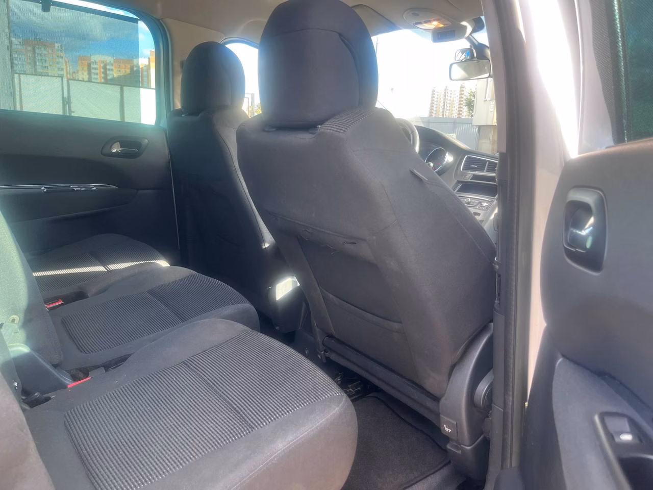Peugeot 5008 фото 14