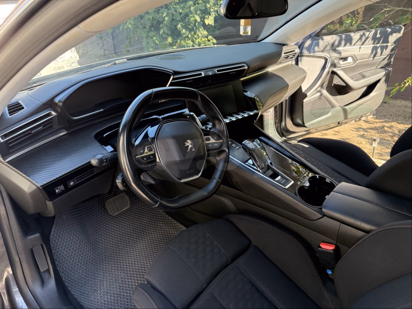 Peugeot 508 фото 10