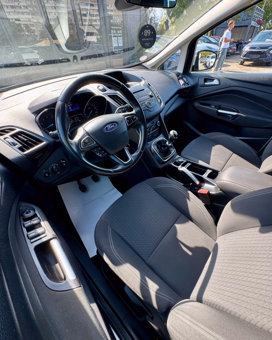 Ford C-MAX фото 8