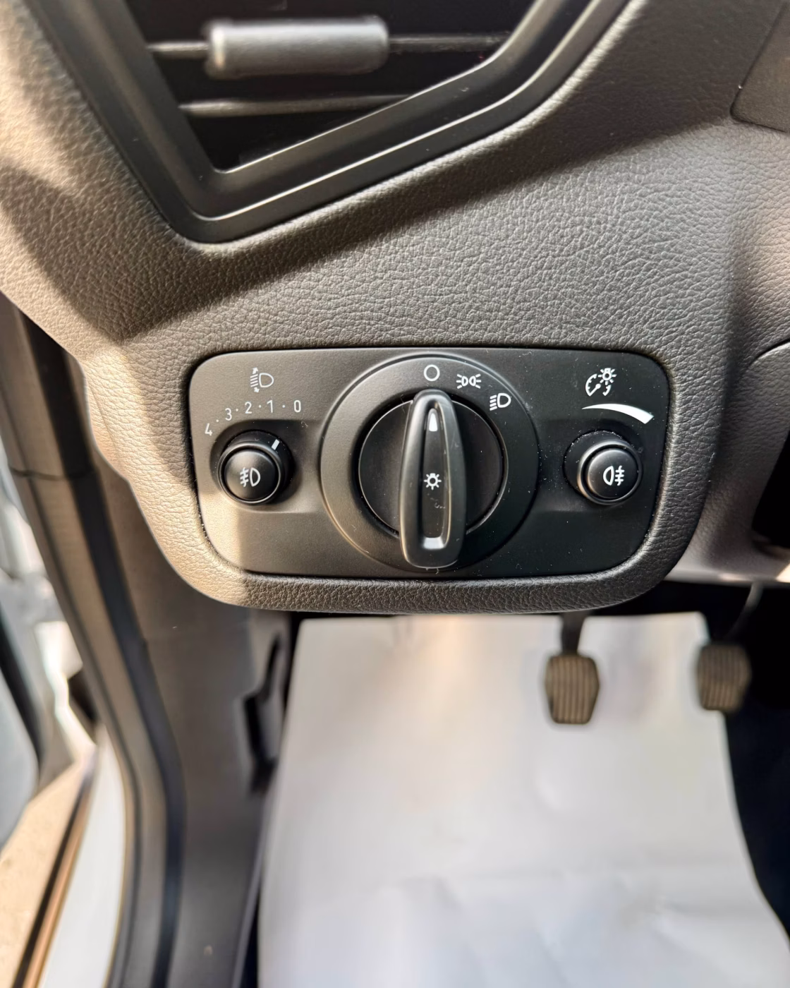Ford C-MAX фото 14