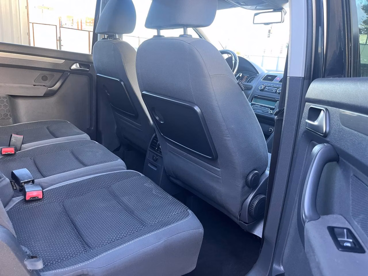 Volkswagen Touran фото 18