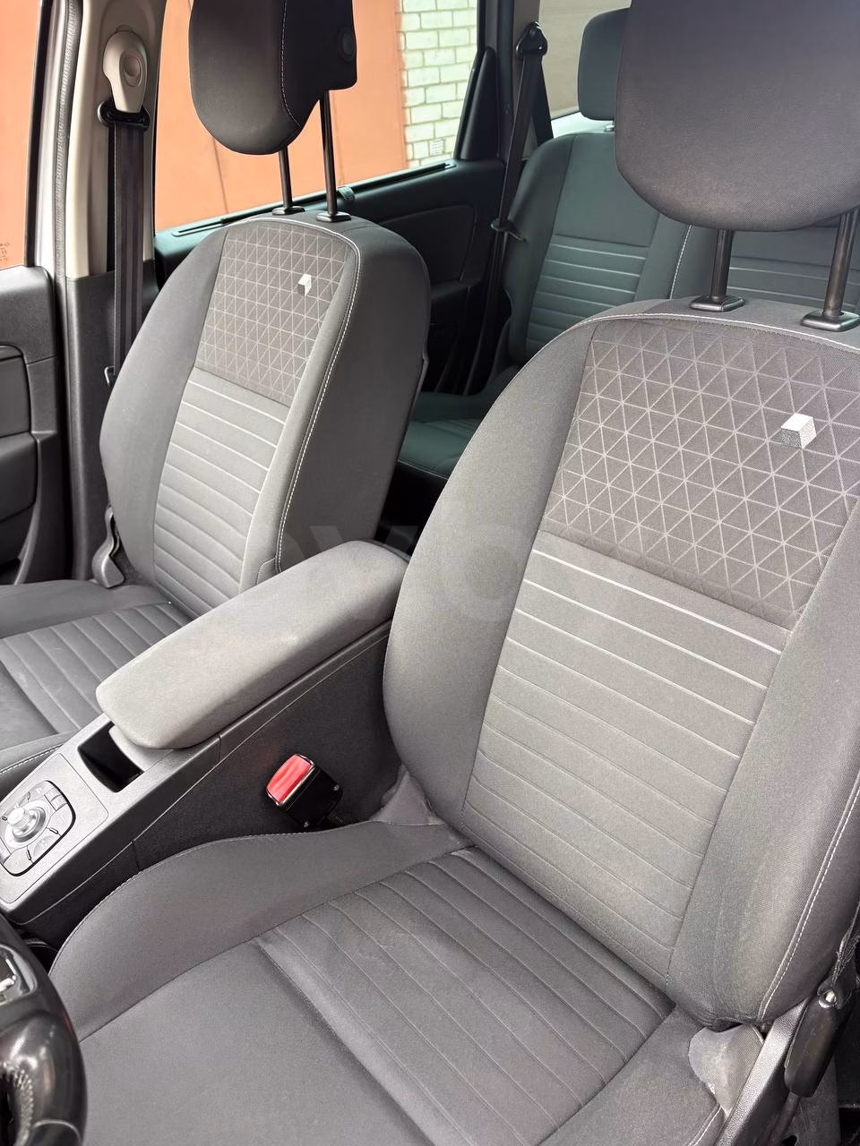 Renault Grand Scenic фото 9