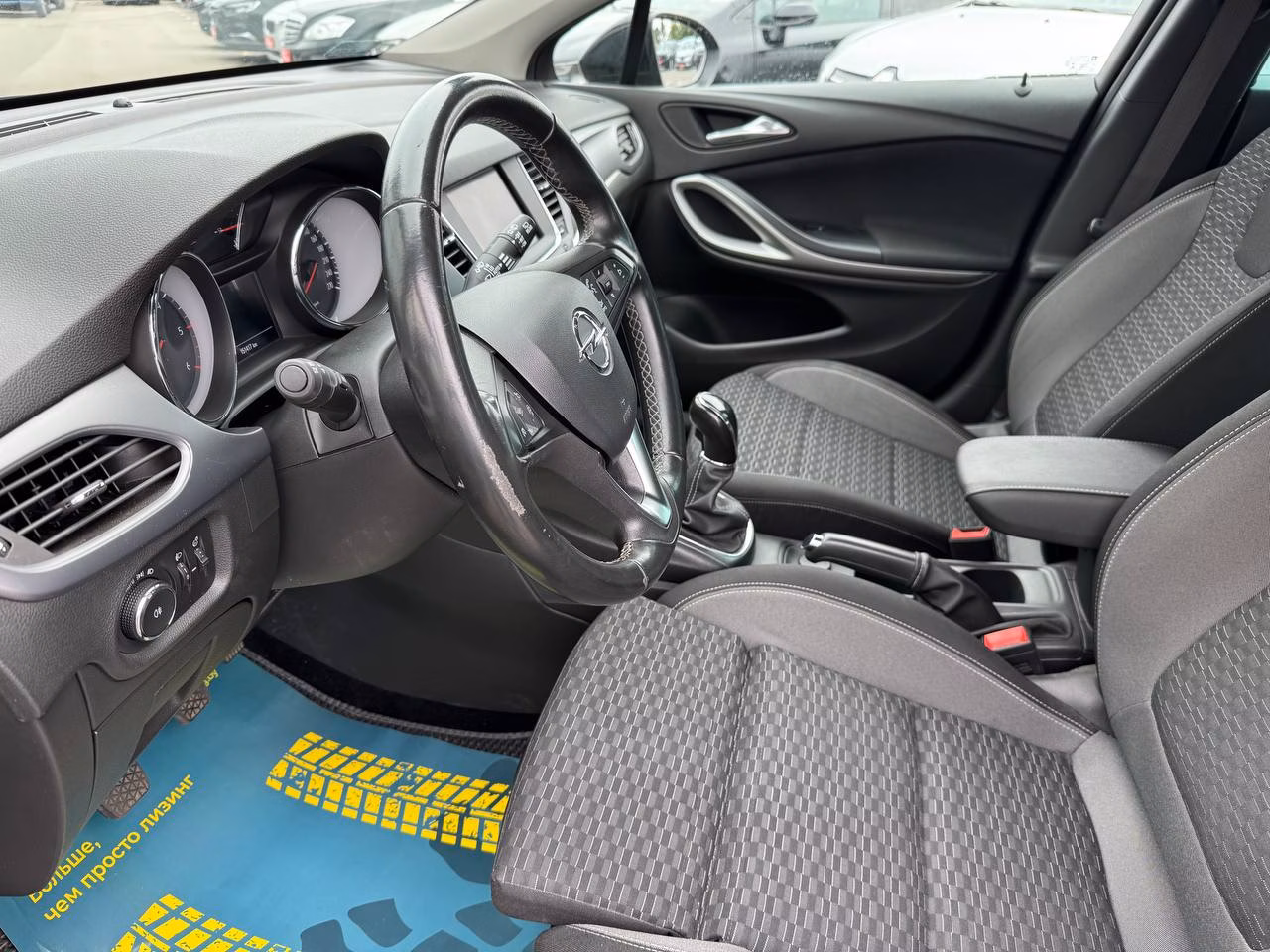 Opel Astra фото 9
