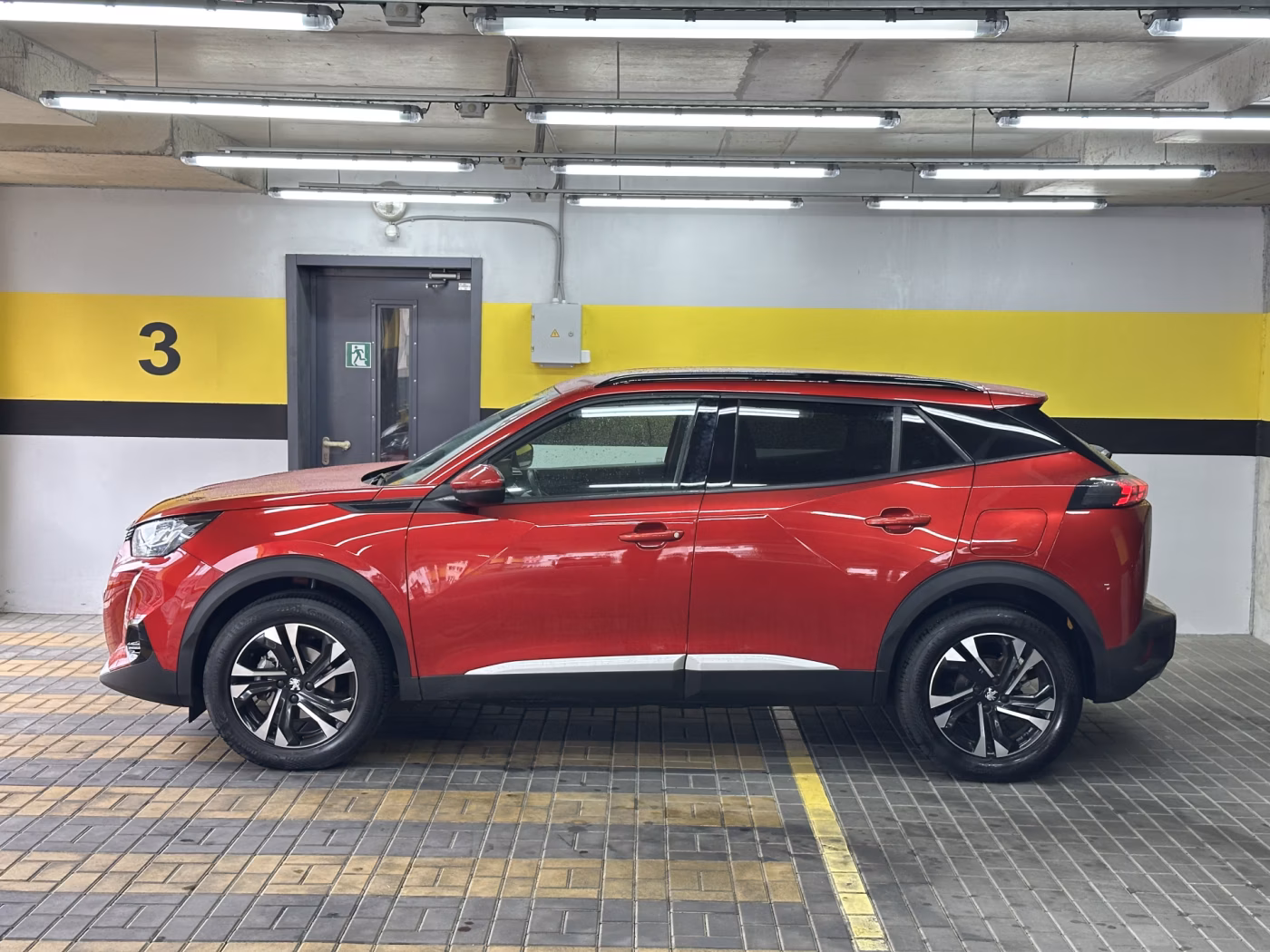 Peugeot 2008 фото 4