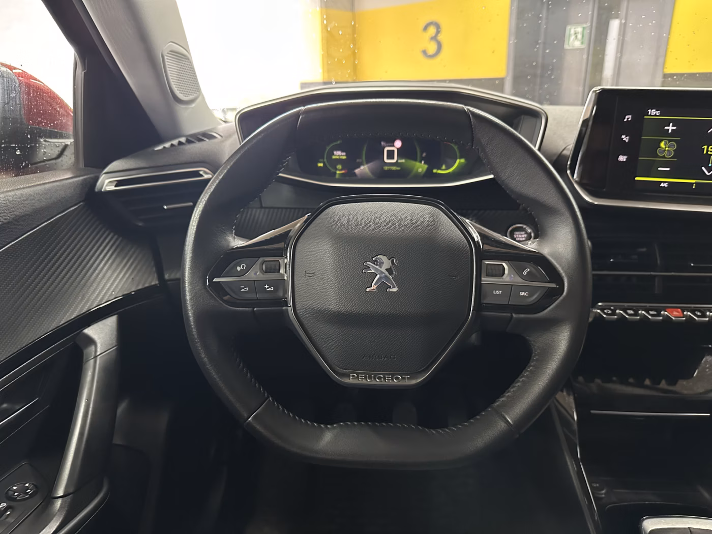 Peugeot 2008 фото 10