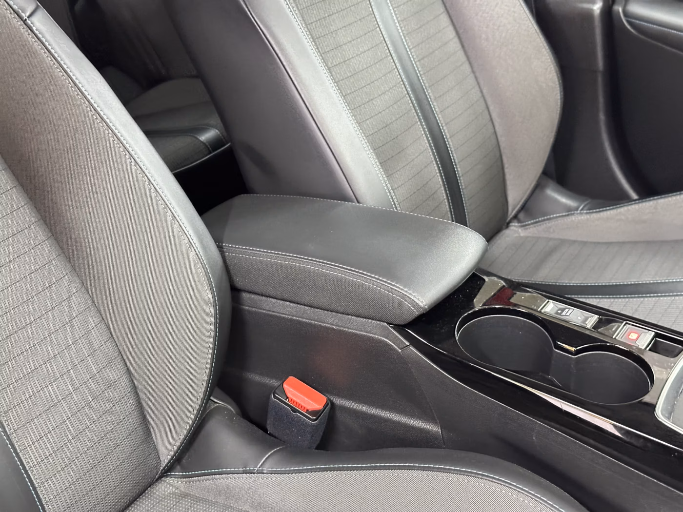 Peugeot 2008 фото 14