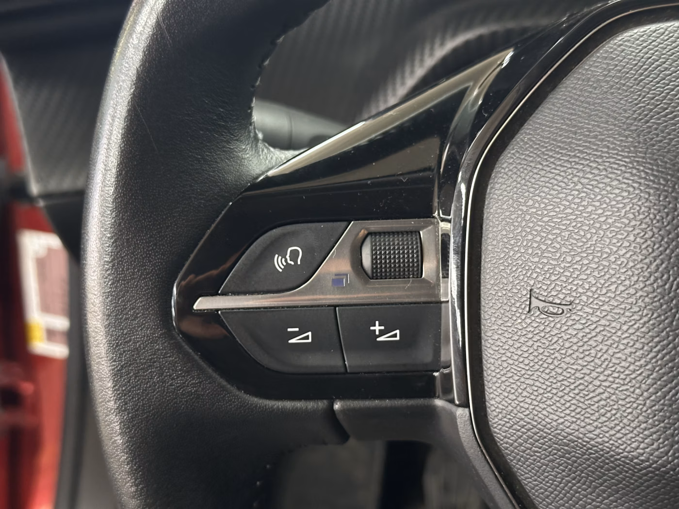 Peugeot 2008 фото 19