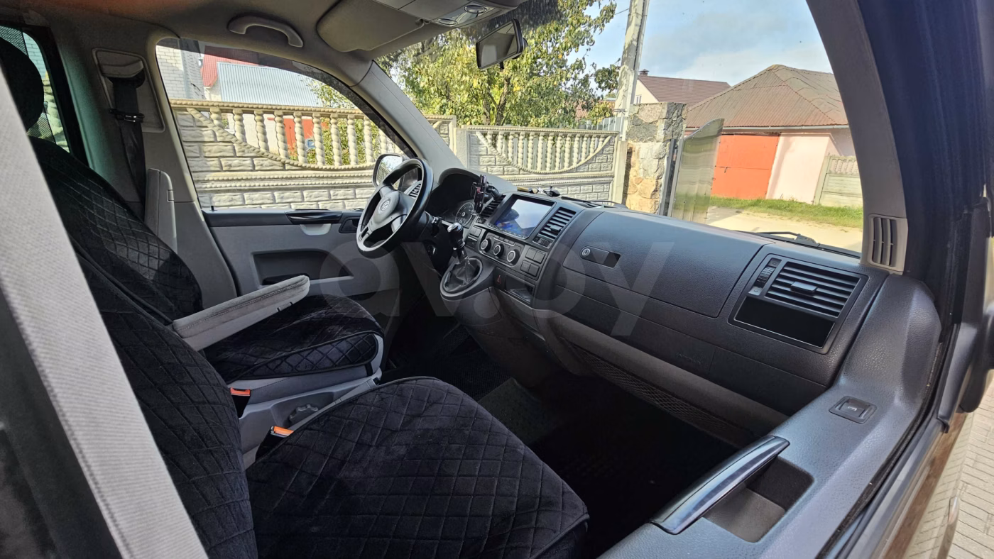 Volkswagen Caravelle фото 3