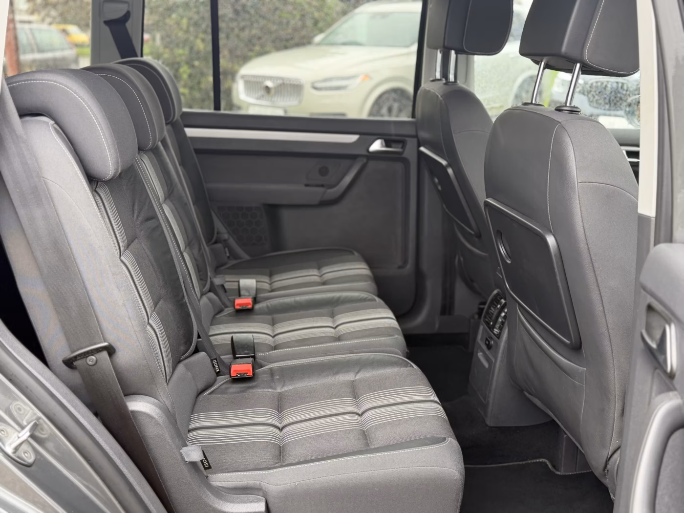 Volkswagen Touran фото 11