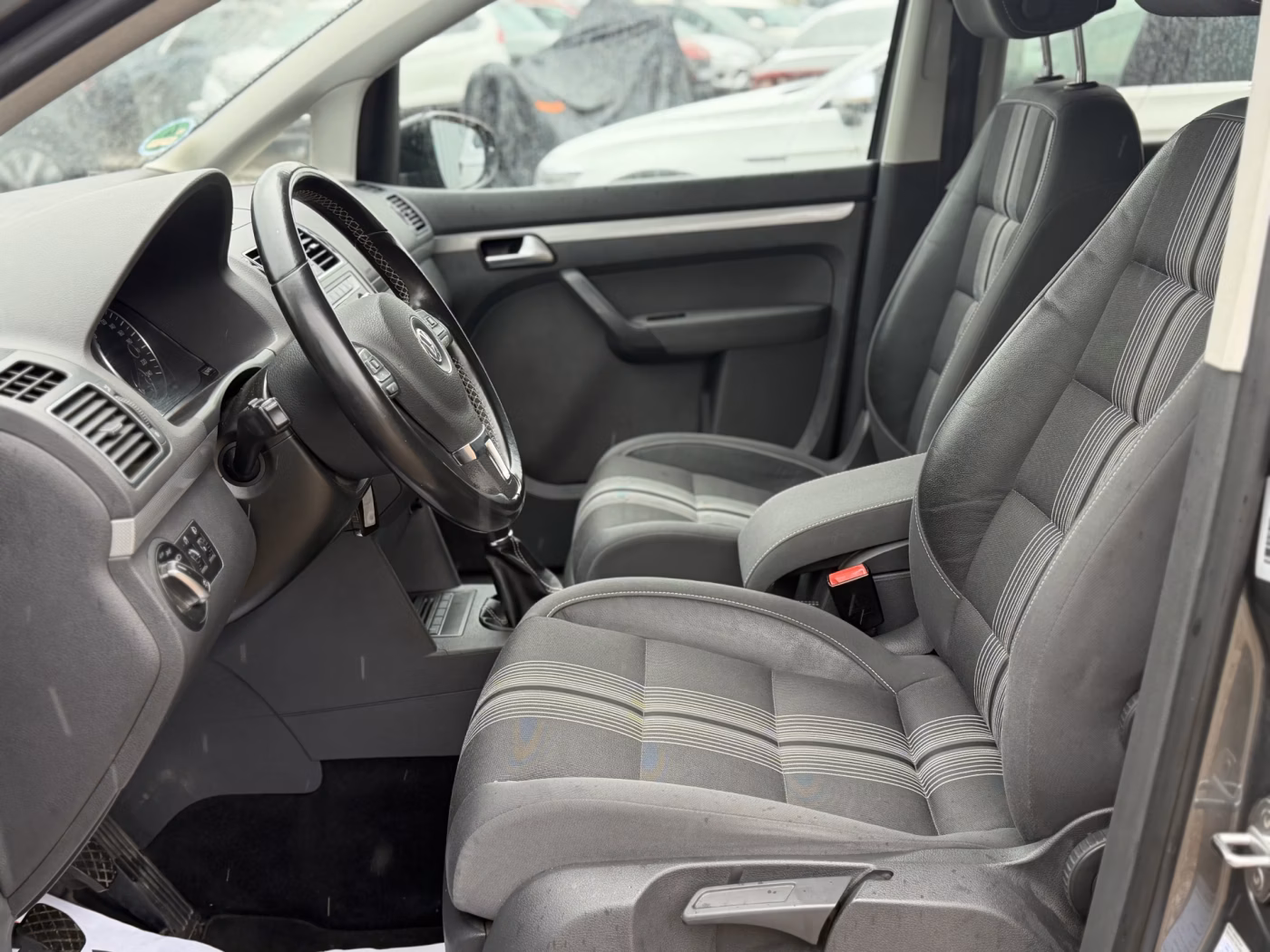 Volkswagen Touran фото 16