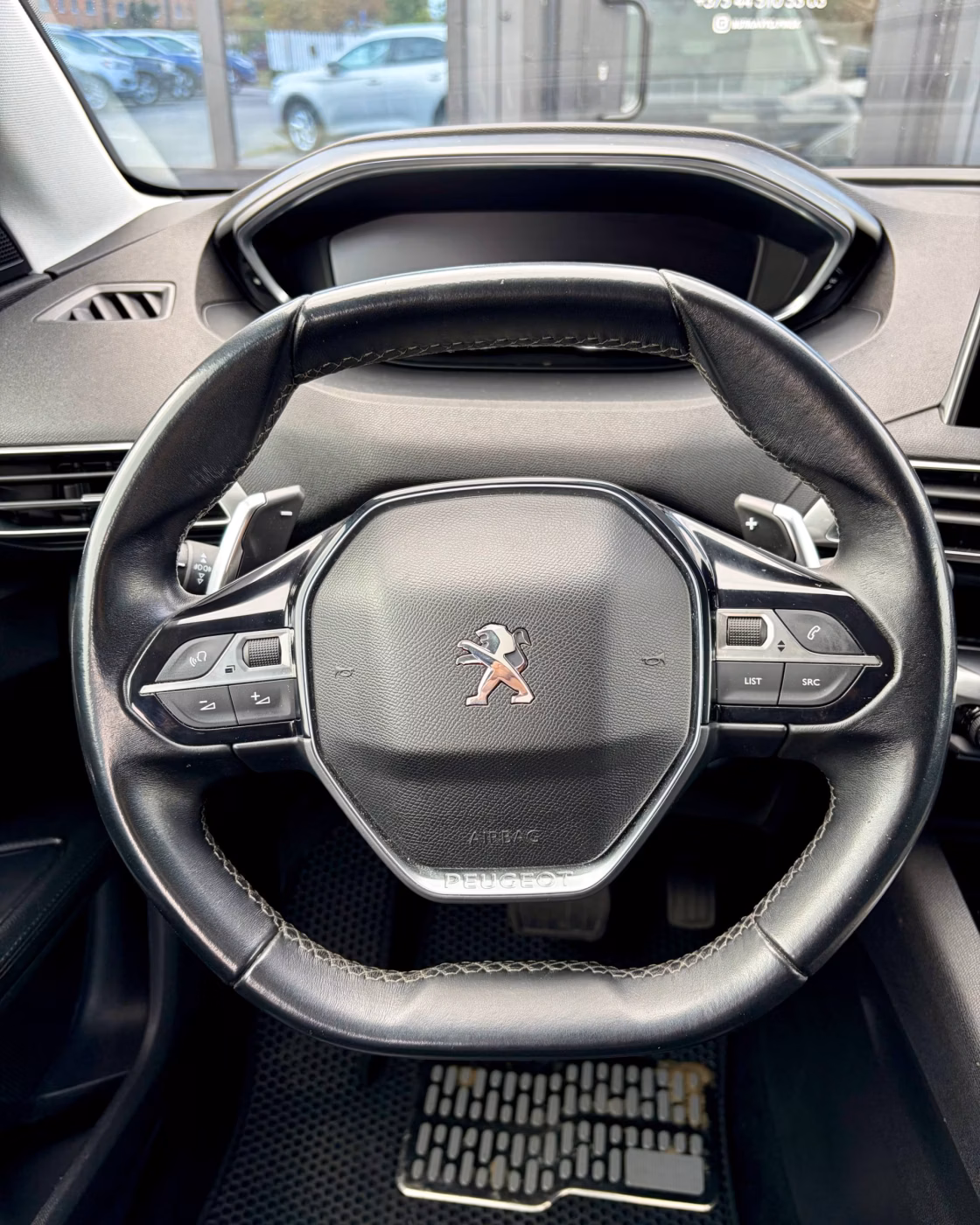 Peugeot 5008 фото 9