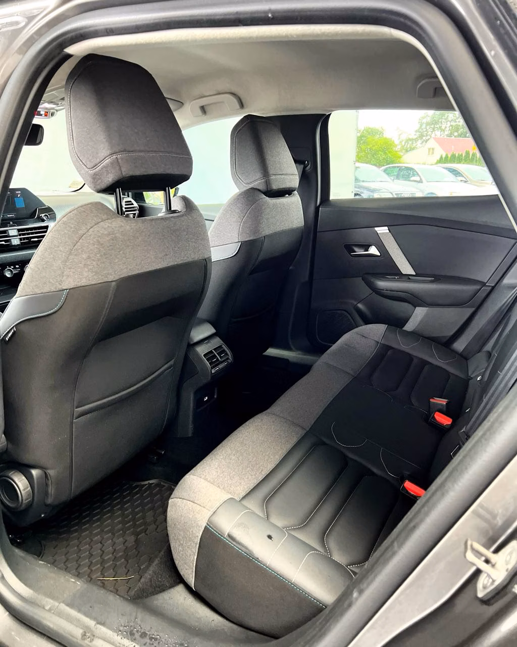 Citroen C4 фото 11