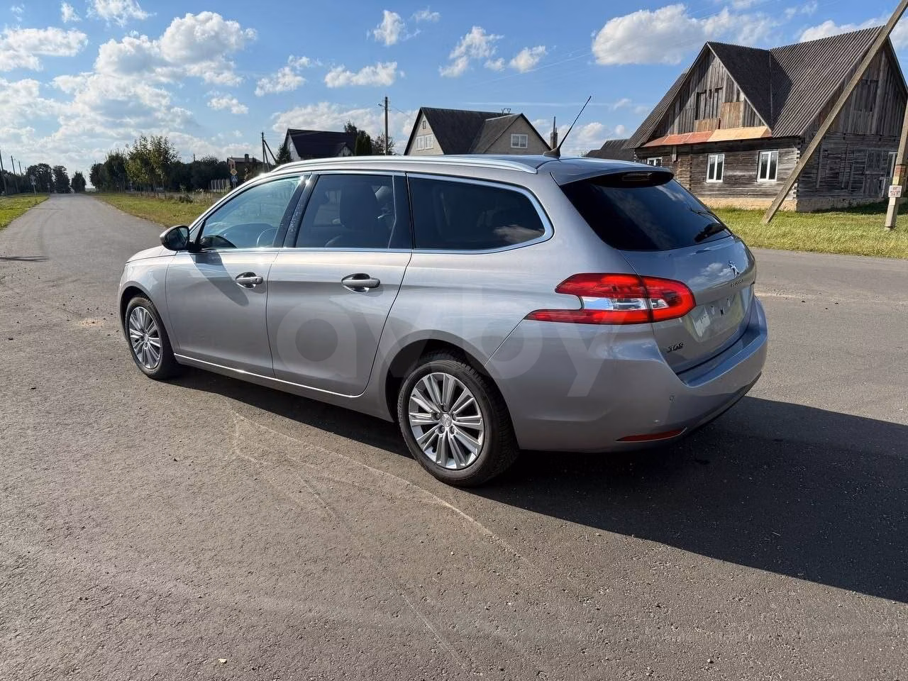 Peugeot 308 фото 4