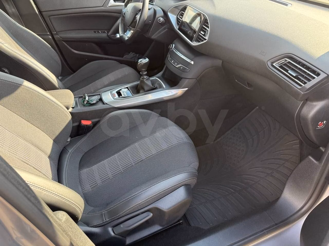 Peugeot 308 фото 14
