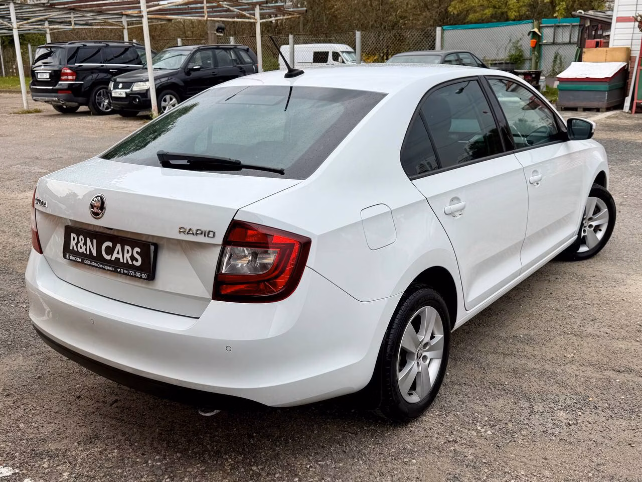 Skoda Rapid фото 10
