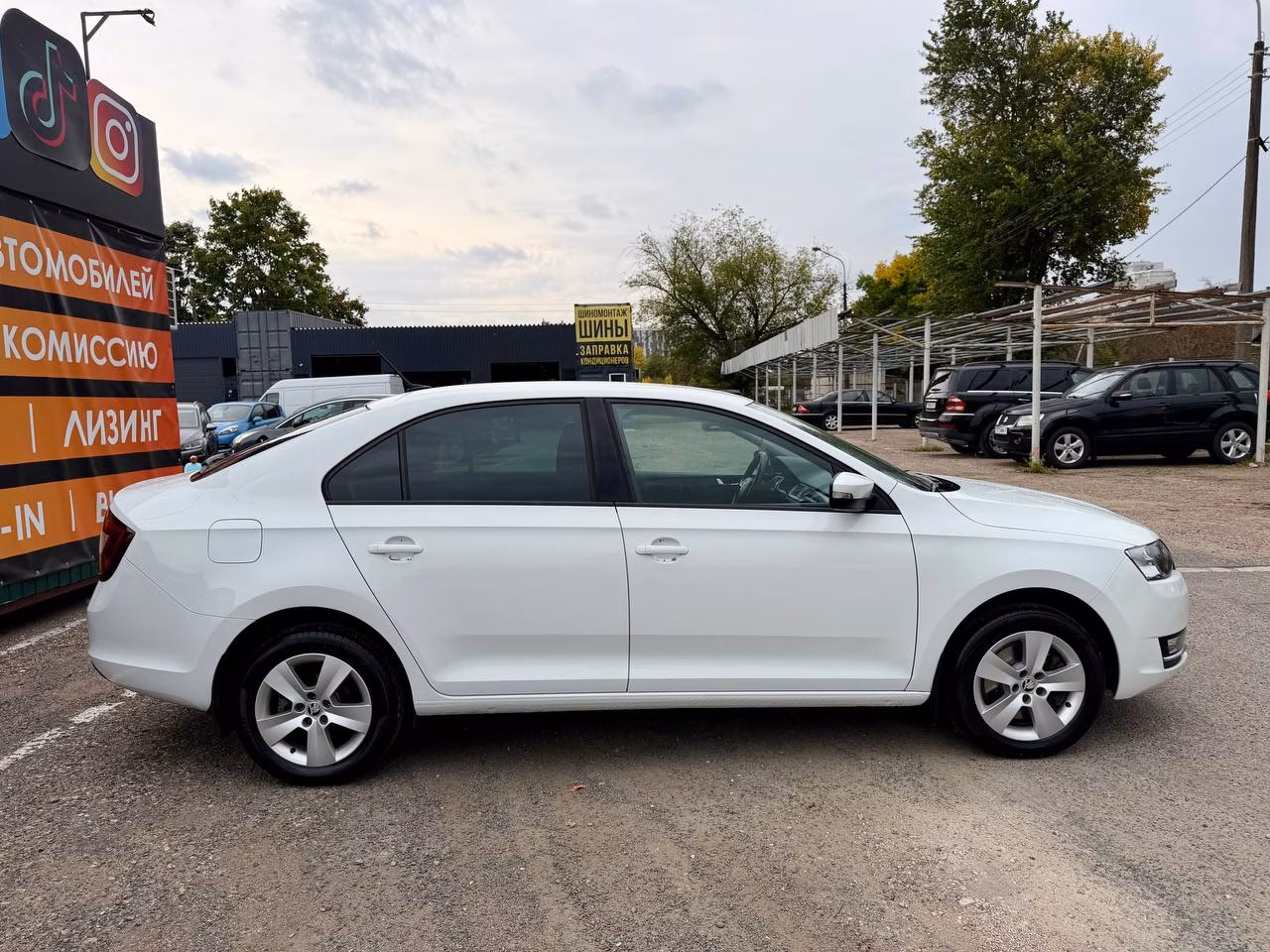 Skoda Rapid фото 16