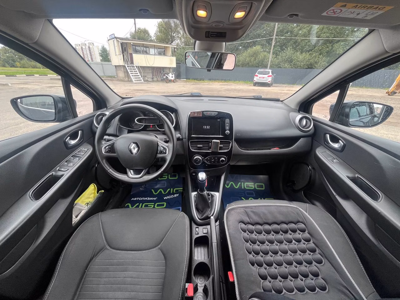 Renault Clio фото 12
