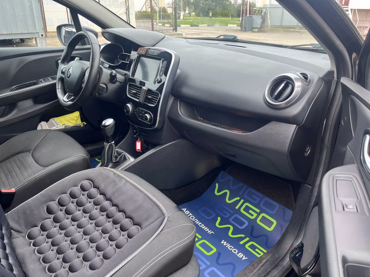 Renault Clio фото 15