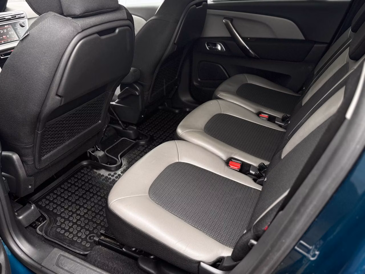 Citroen C4 Grand Spacetourer фото 18