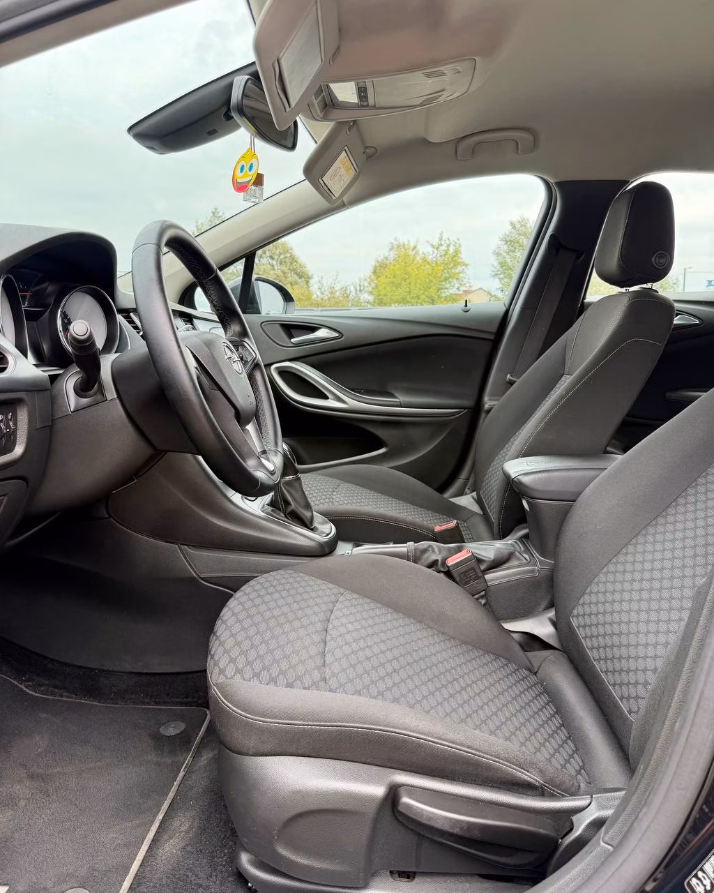 Opel Astra фото 9