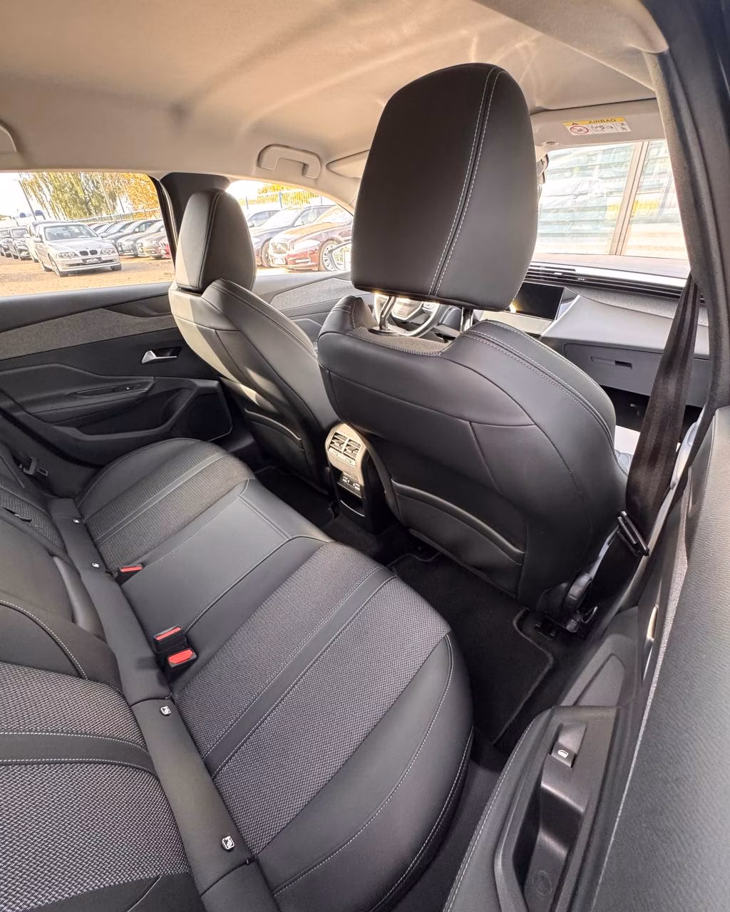 Peugeot 308 фото 10