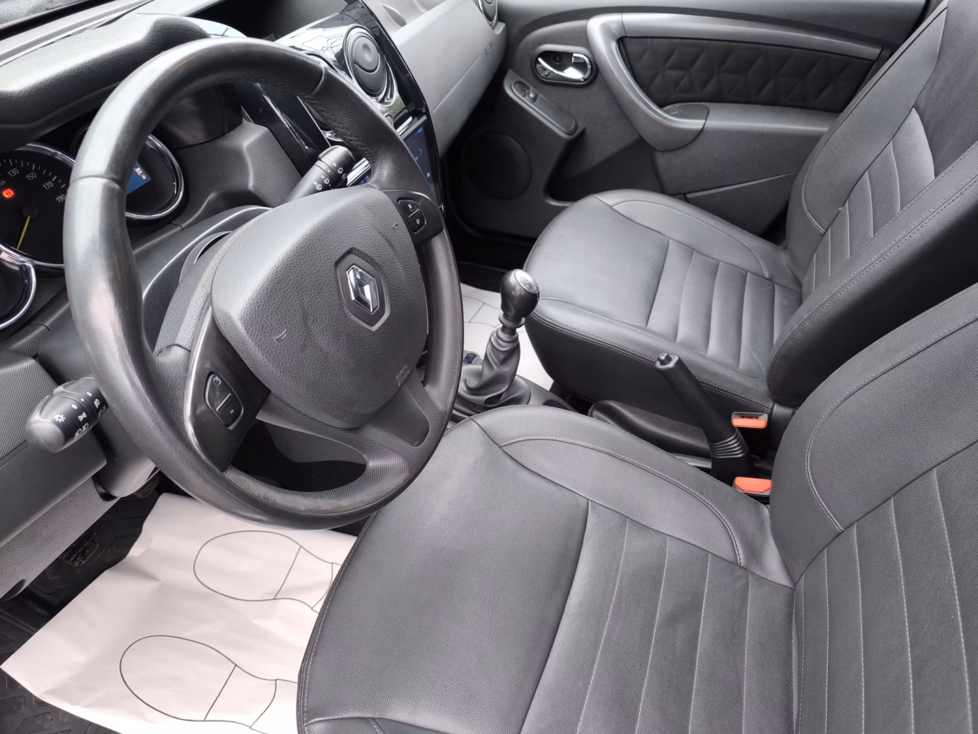 Renault Duster фото 8
