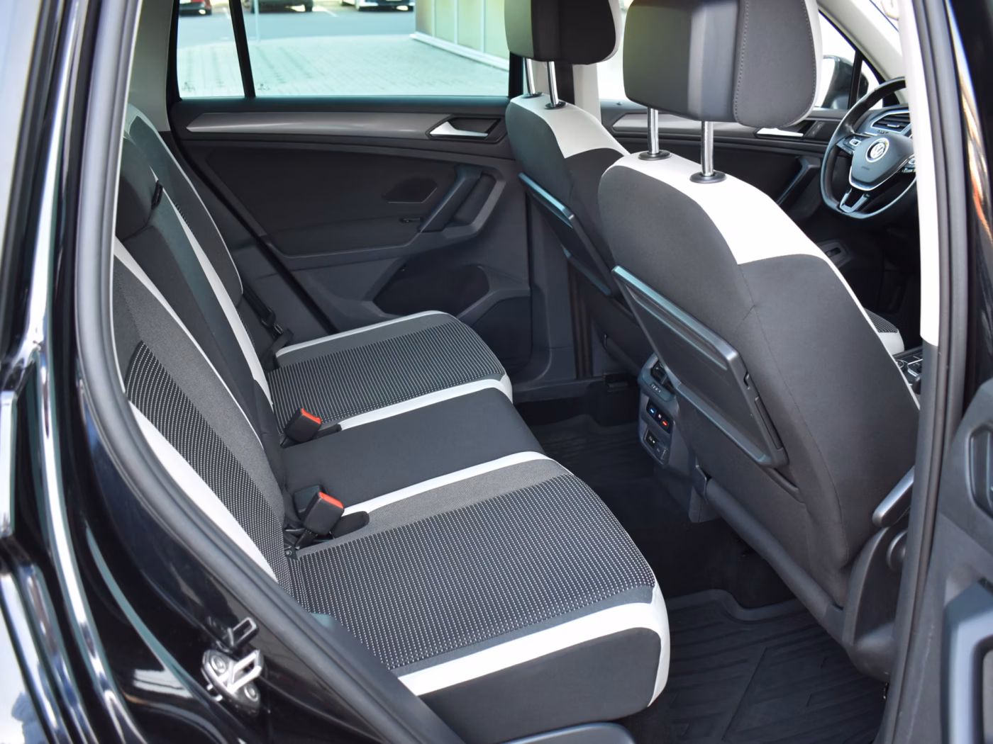 Volkswagen Tiguan фото 13