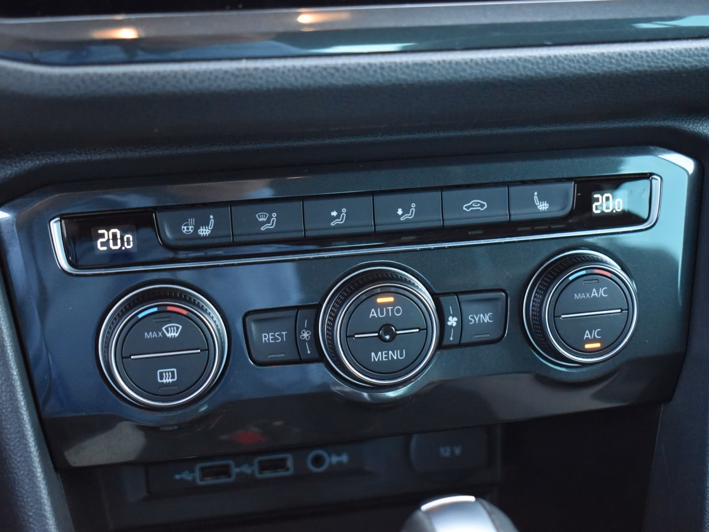Volkswagen Tiguan фото 15