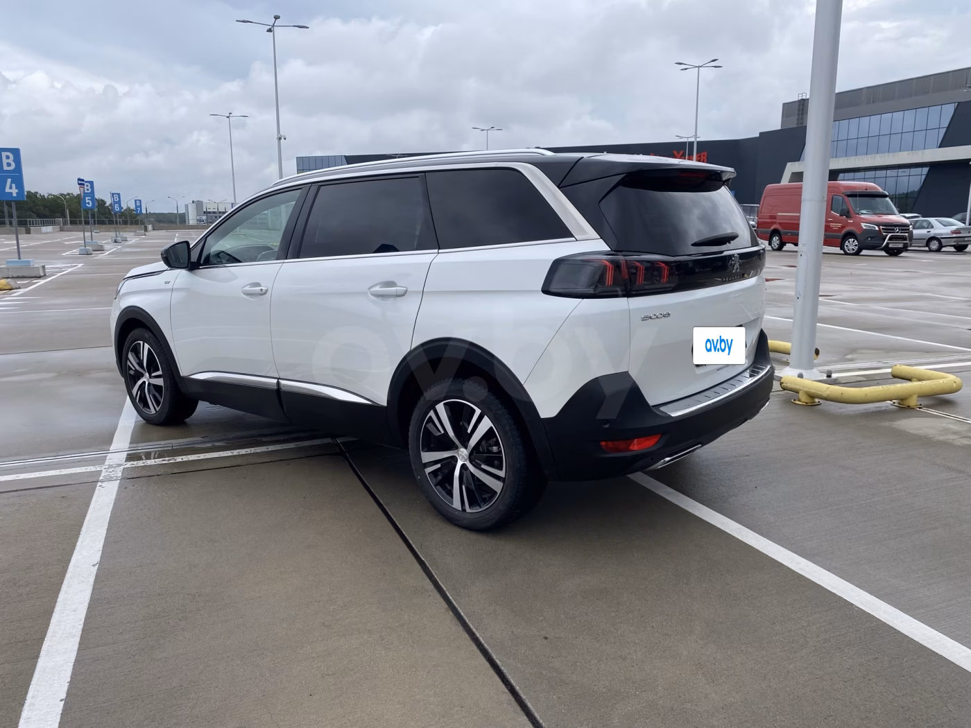 Peugeot 5008 фото 5