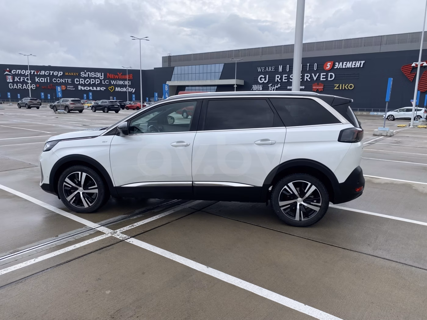 Peugeot 5008 фото 6