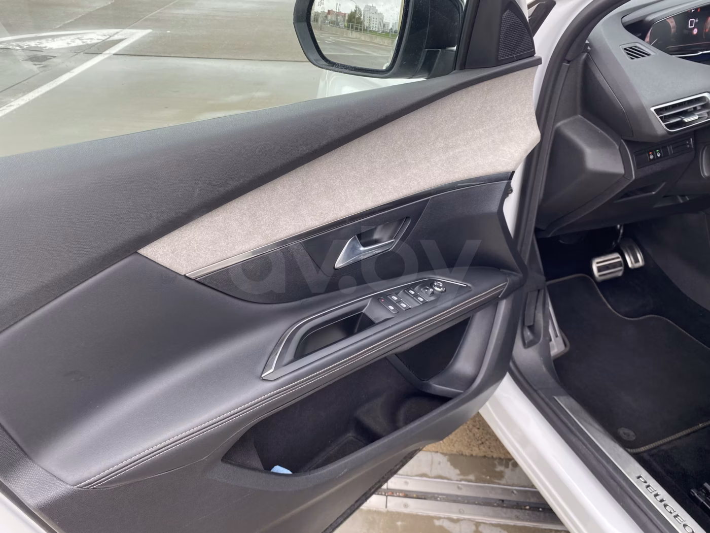 Peugeot 5008 фото 13