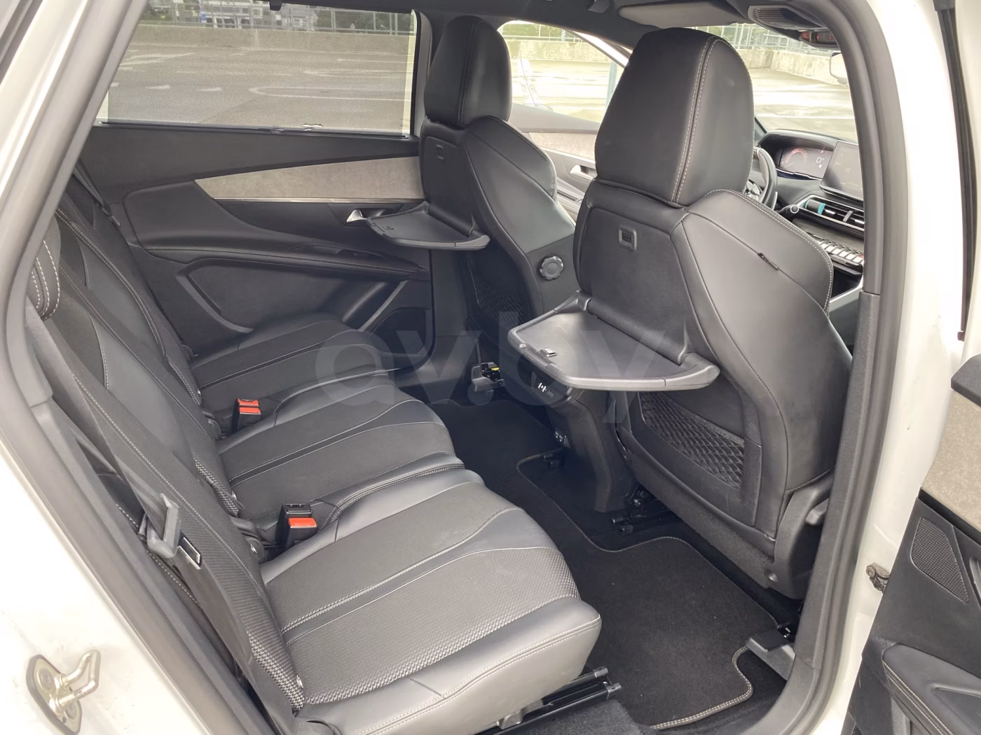 Peugeot 5008 фото 14