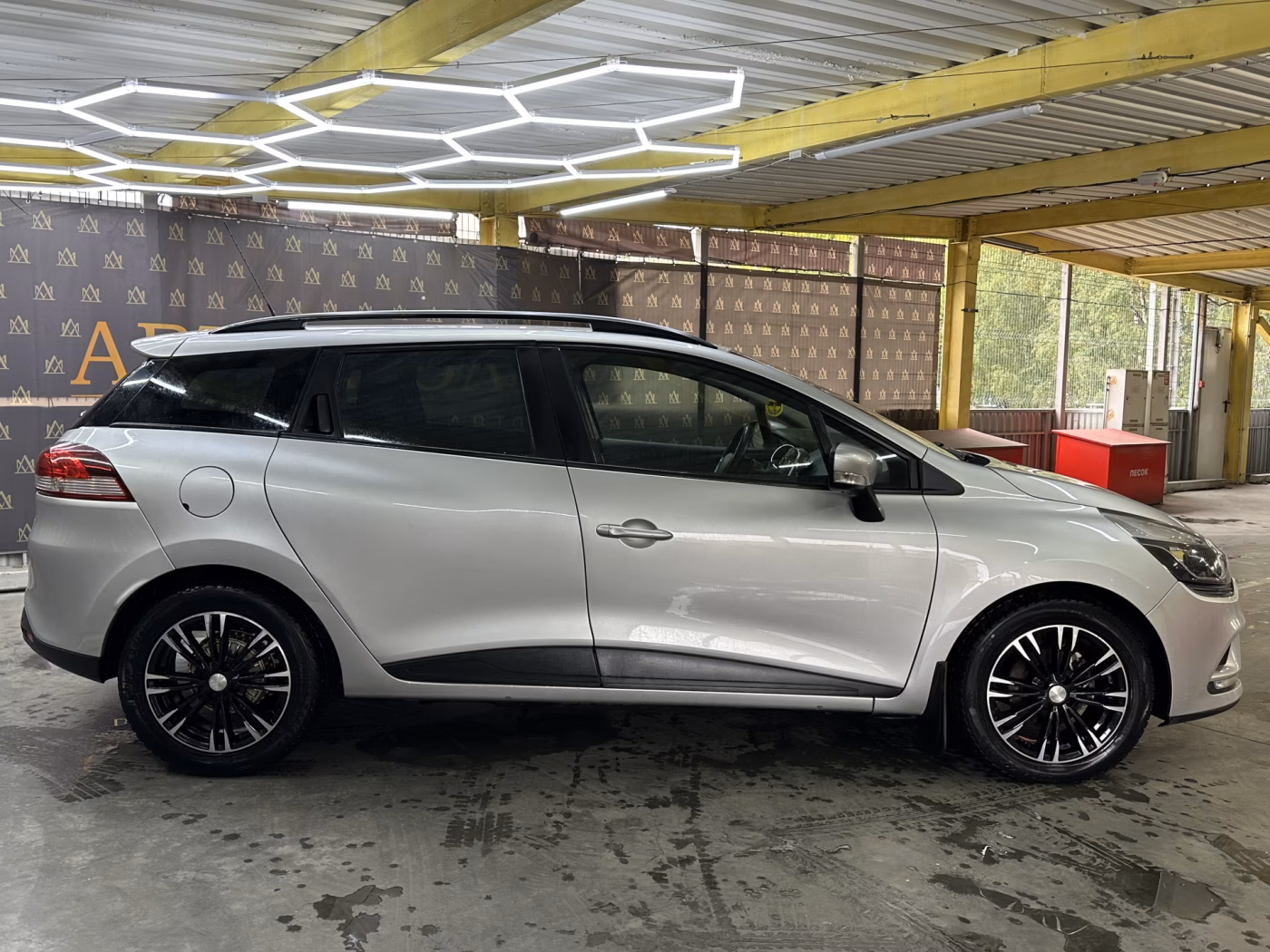 Renault Clio фото 6