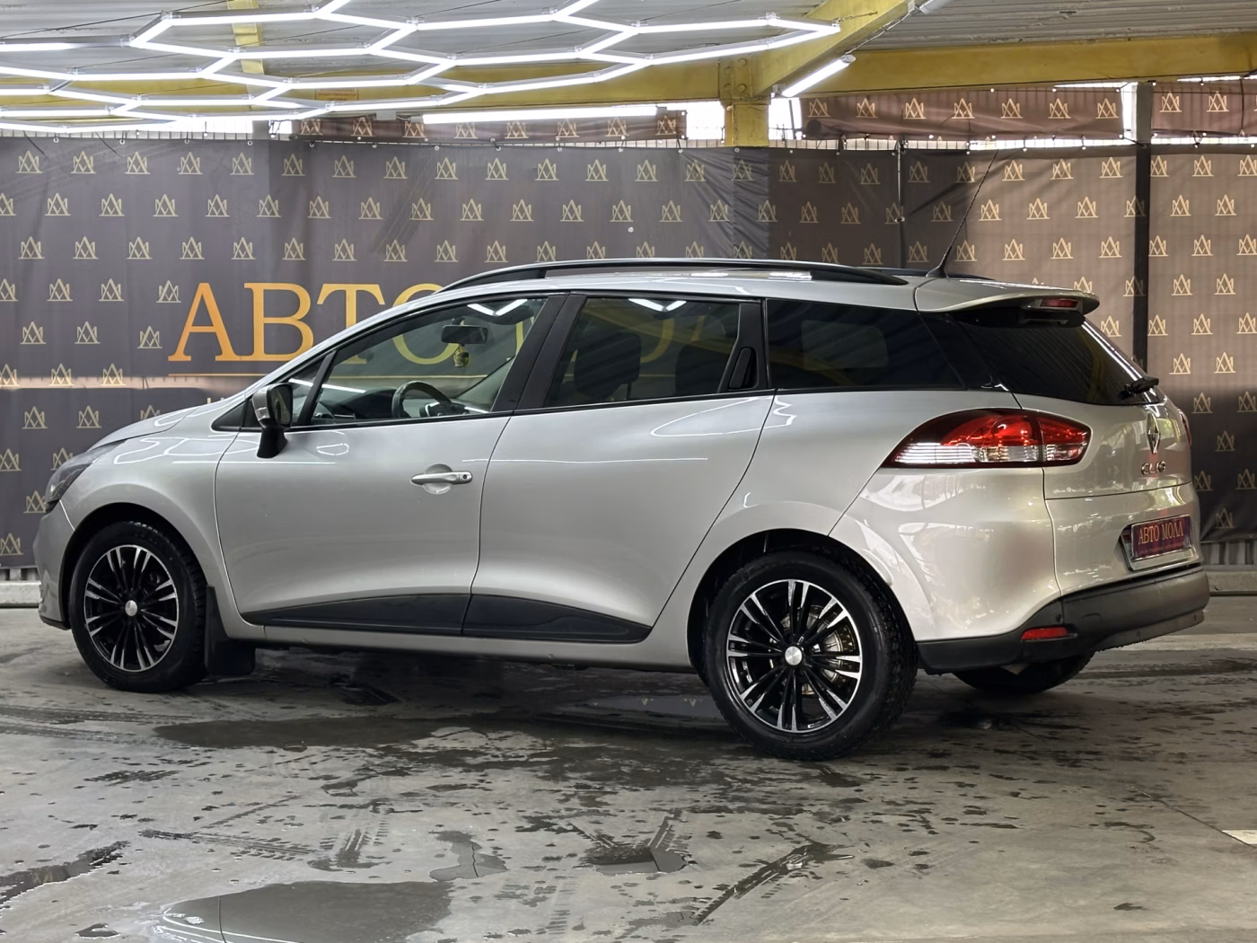 Renault Clio фото 7