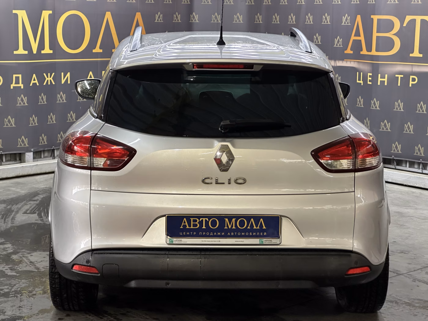 Renault Clio фото 8