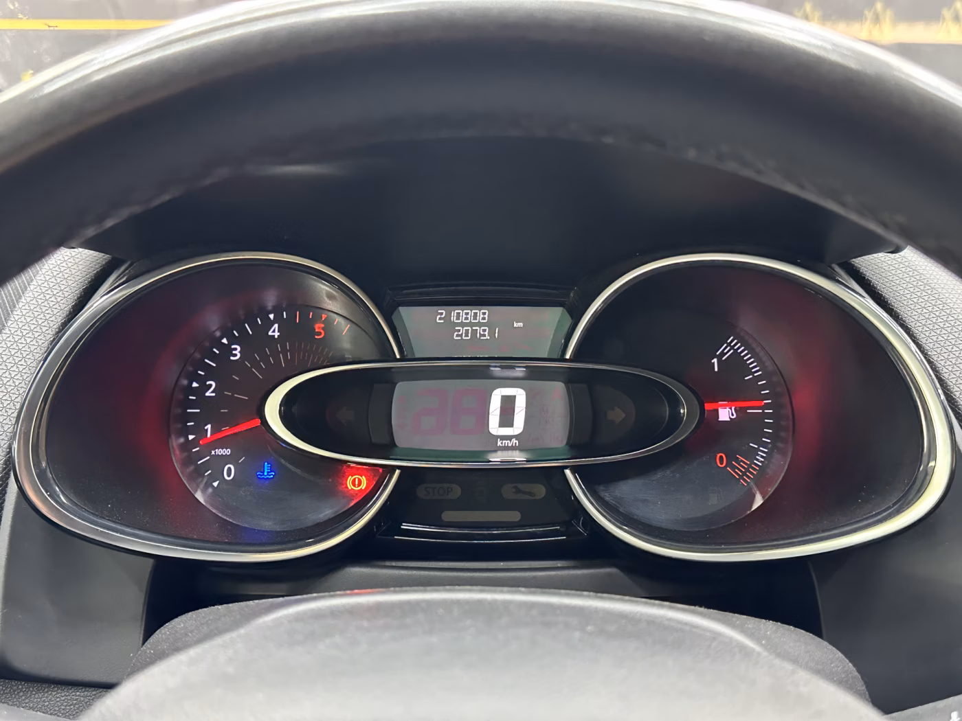 Renault Clio фото 13