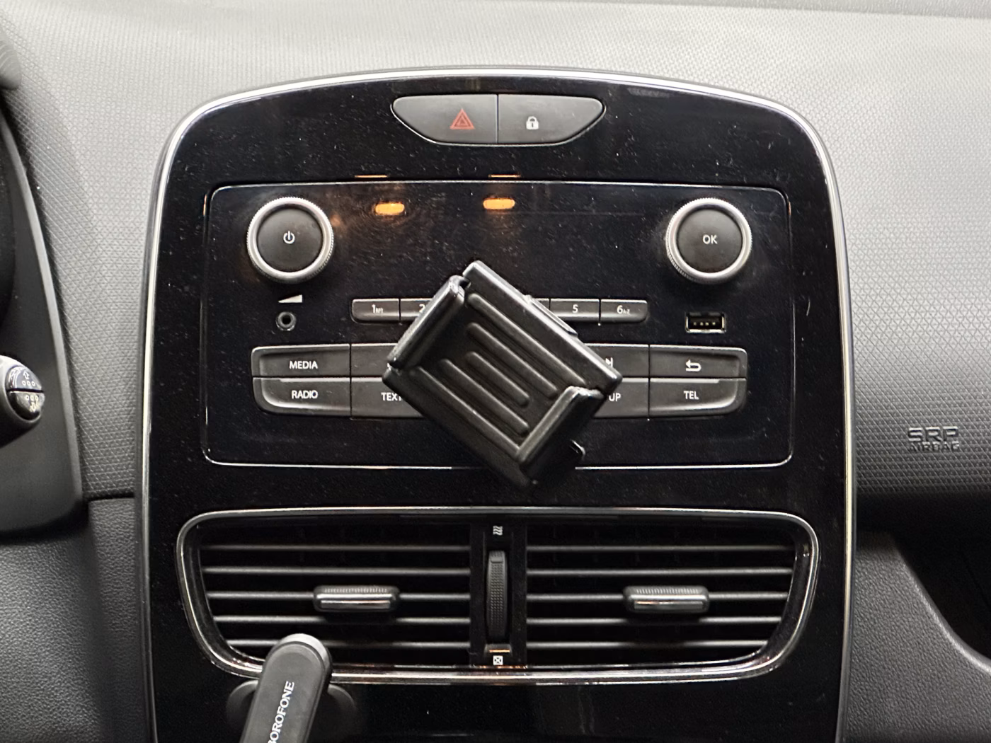 Renault Clio фото 14