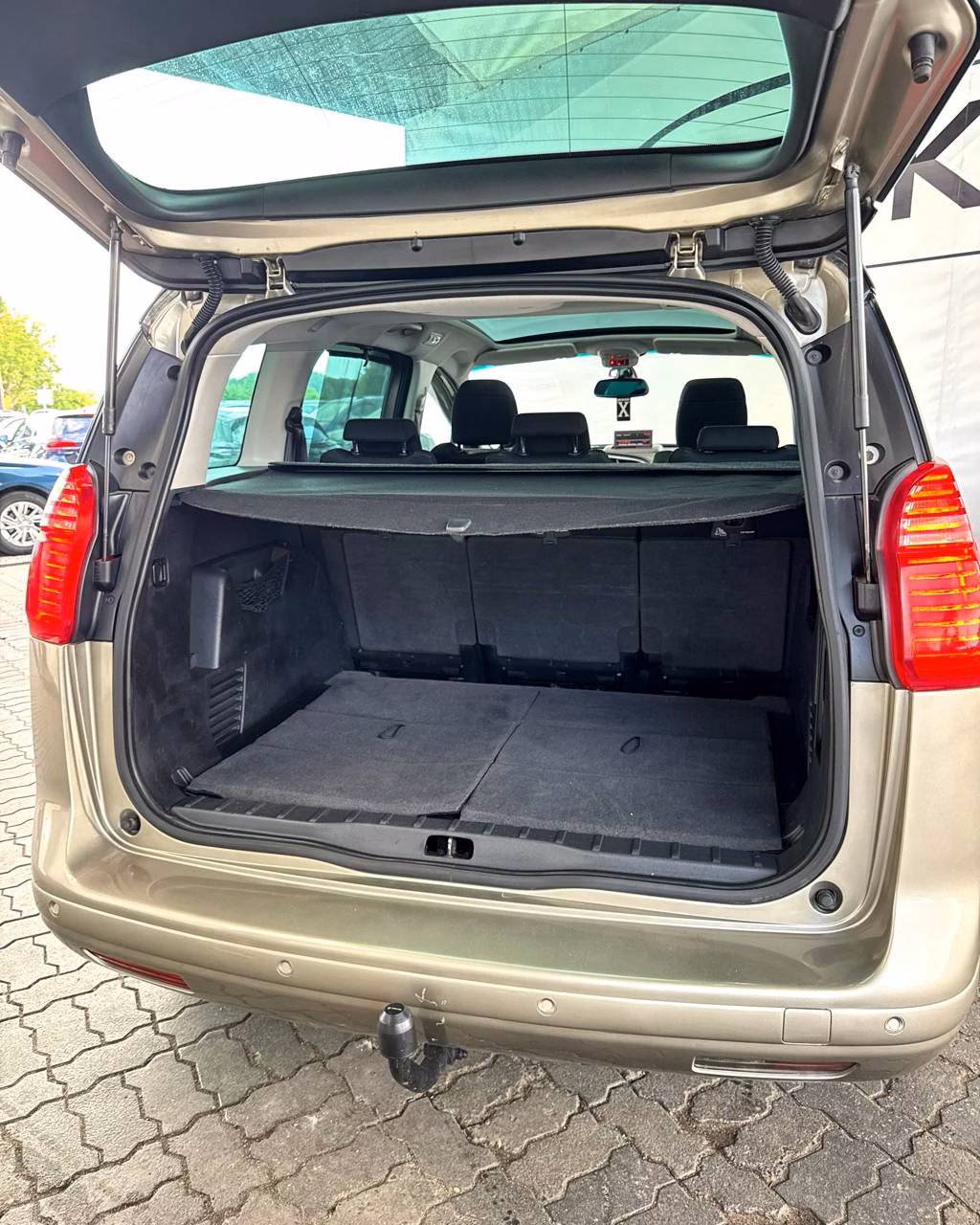 Peugeot 5008 фото 7