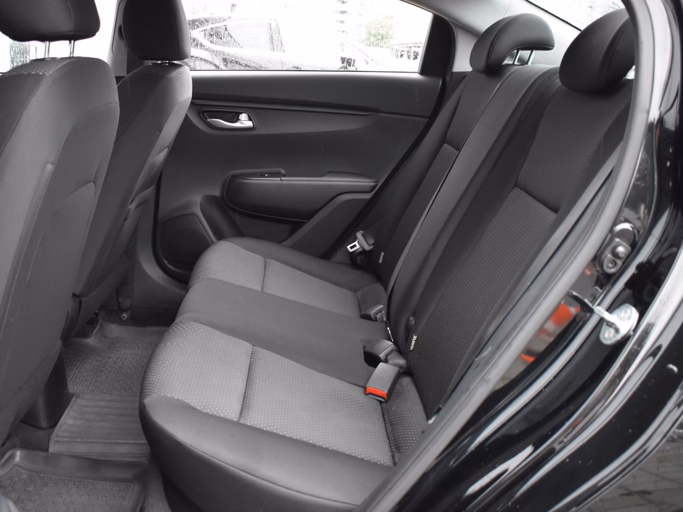Kia Rio фото 12