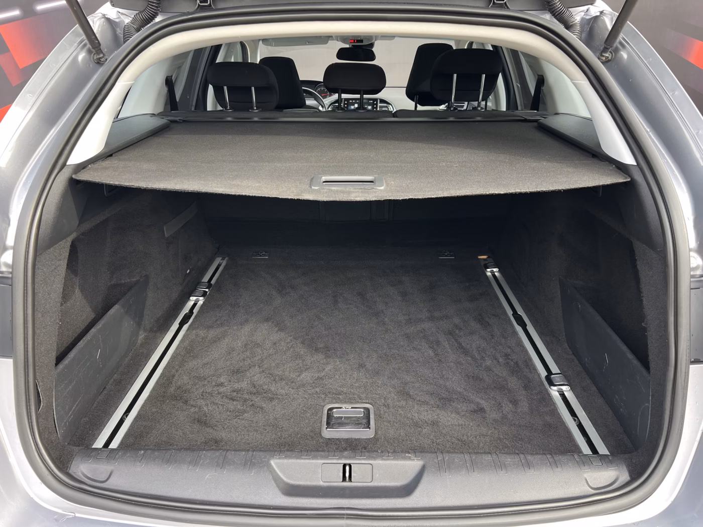 Peugeot 308 фото 11
