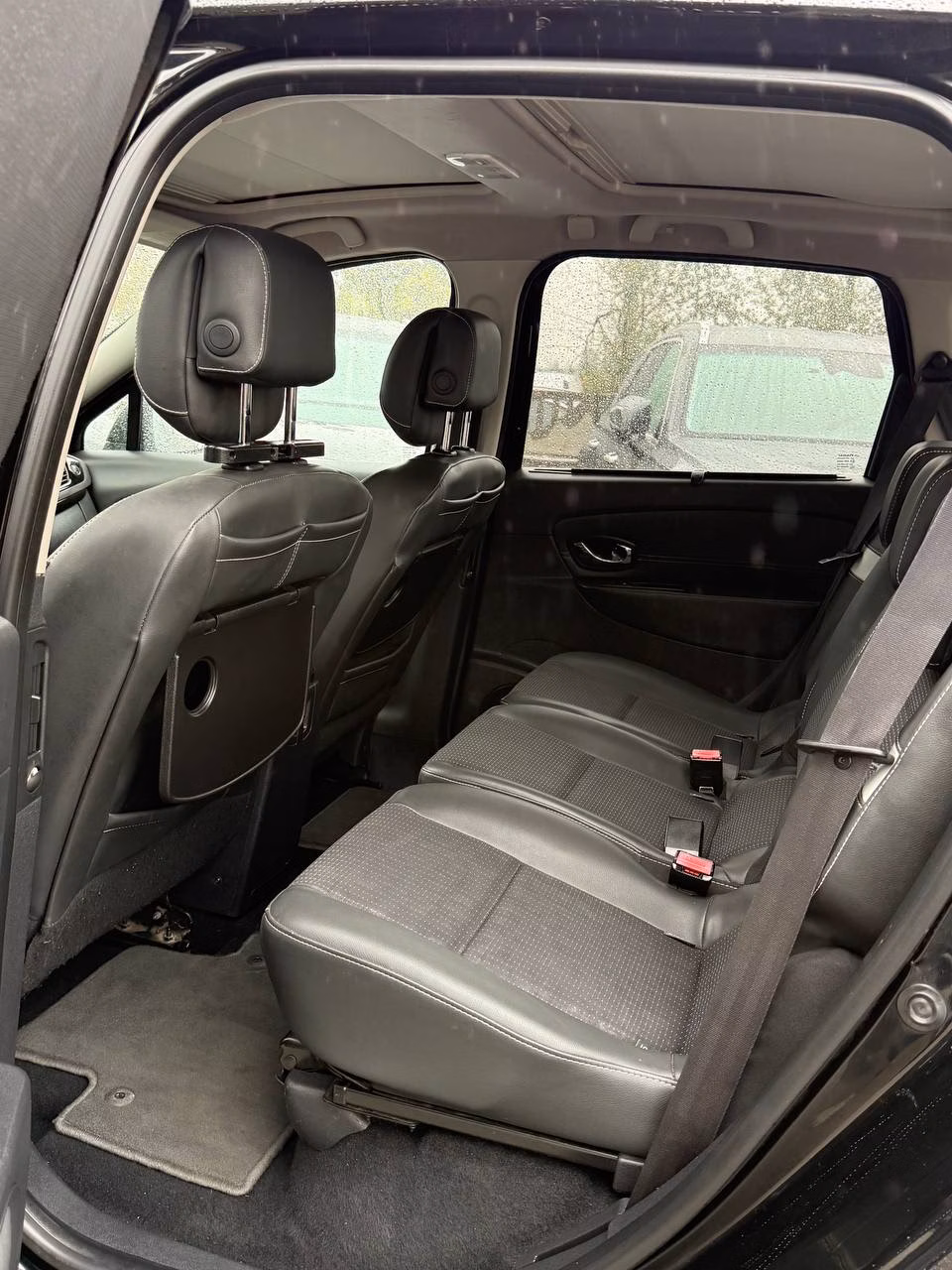 Renault Scenic фото 10