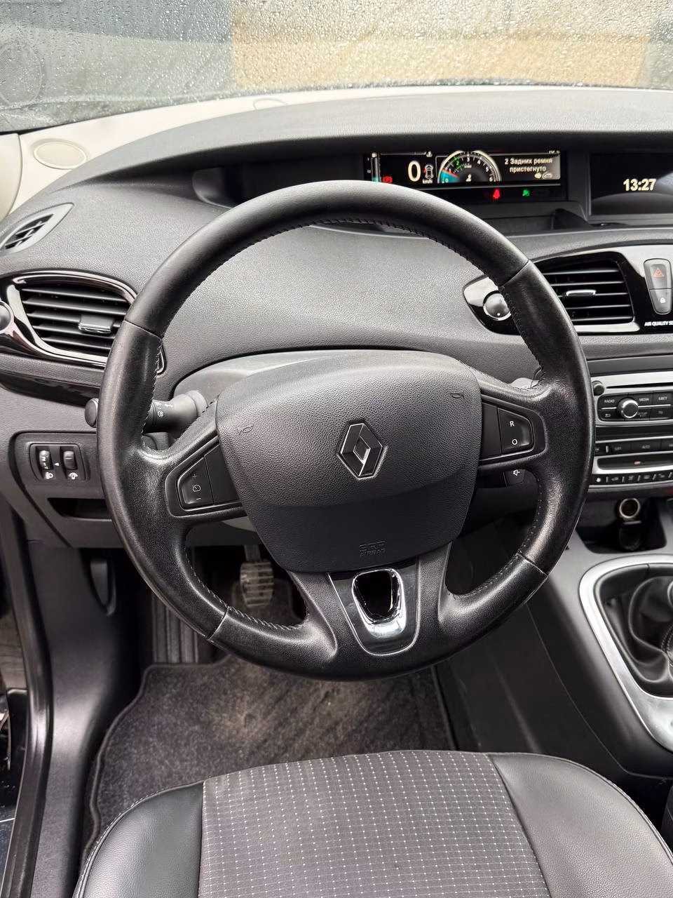 Renault Scenic фото 15