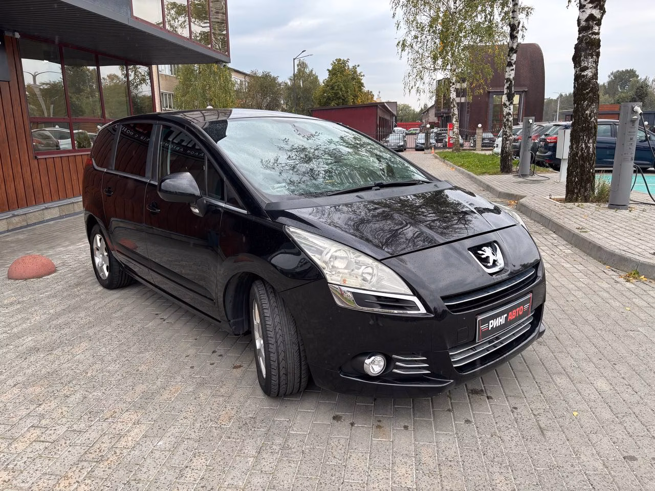 Peugeot 5008 фото 3